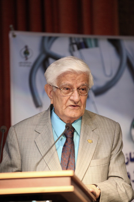 Dr Bahadori, believes that Professor Yalda is a unique pattern in ethic and medical work 